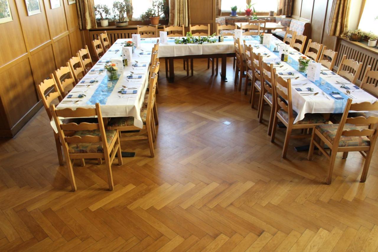 Brauerei Und Gasthof Frischeisen ケールハイム エクステリア 写真